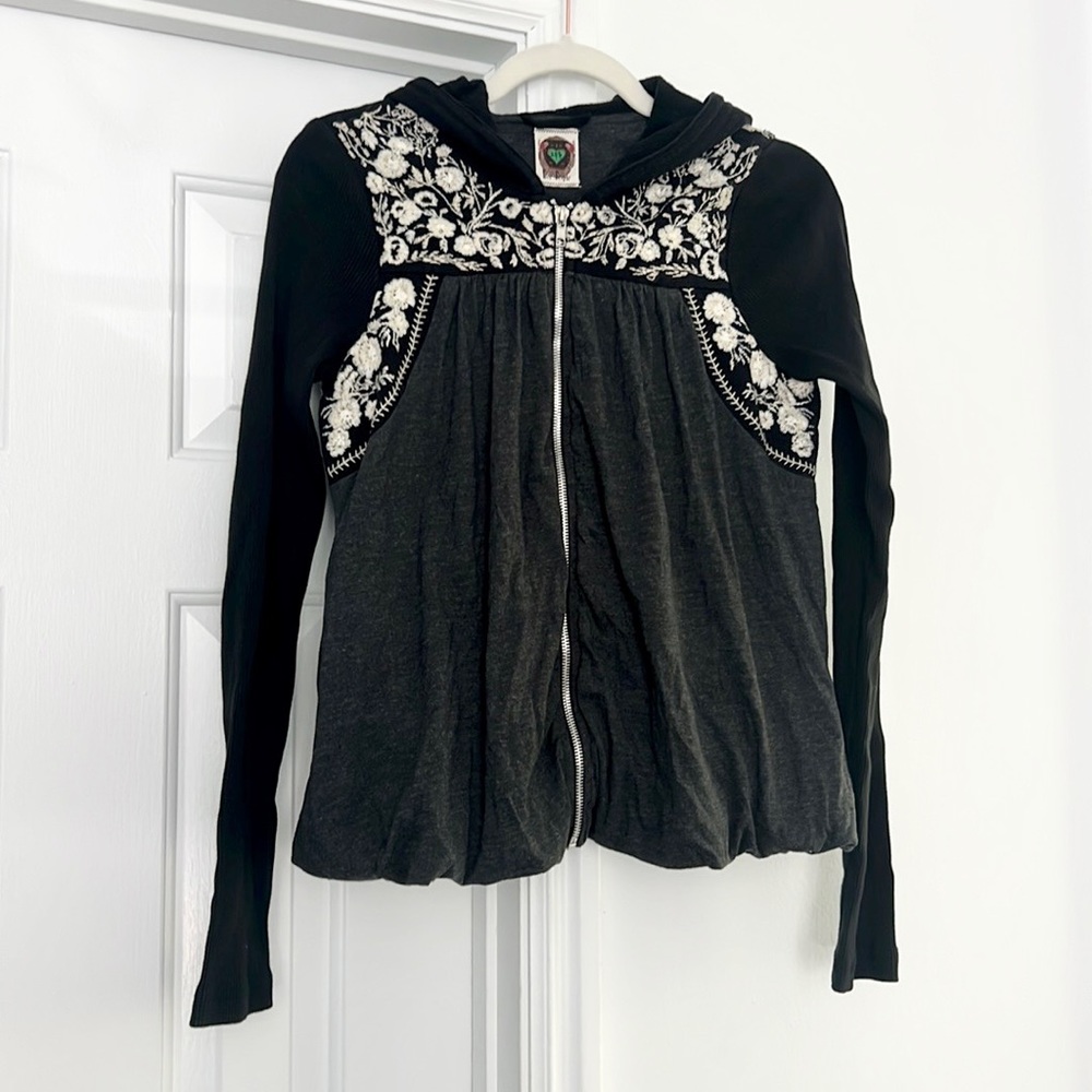 🍎 Free People Bubble Hem Zip jacket
